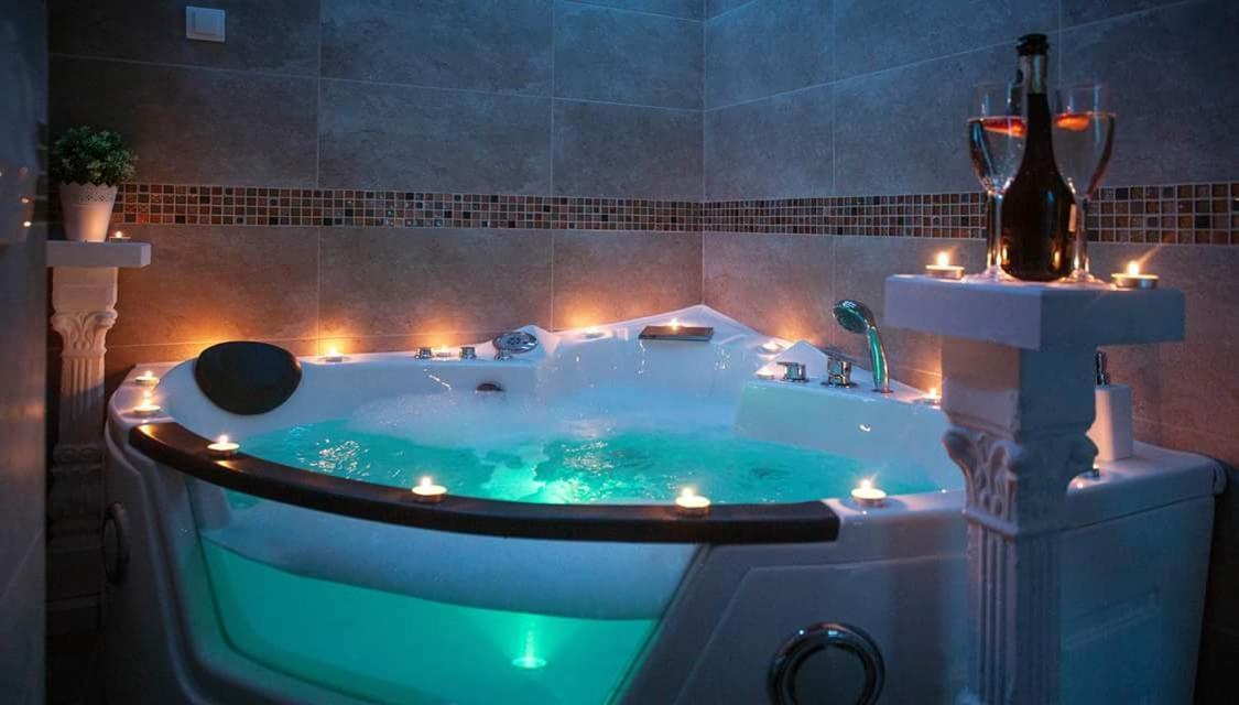 B&d Private Bath